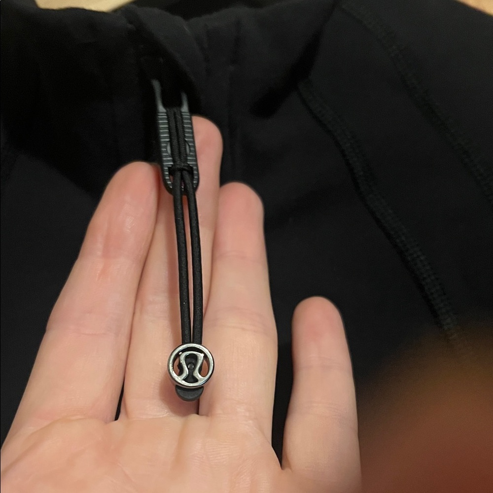 Lululemon Define Jacket - Picture 3 of 7